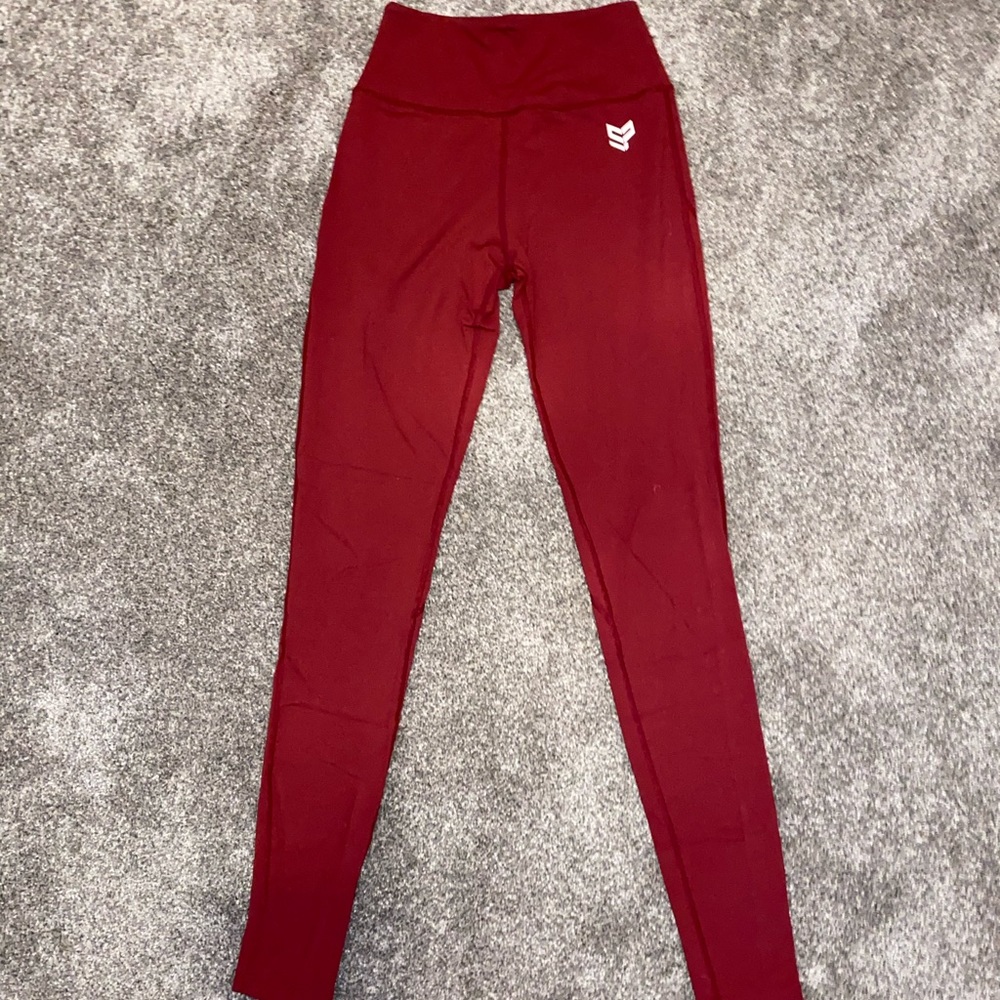 maroon leggings